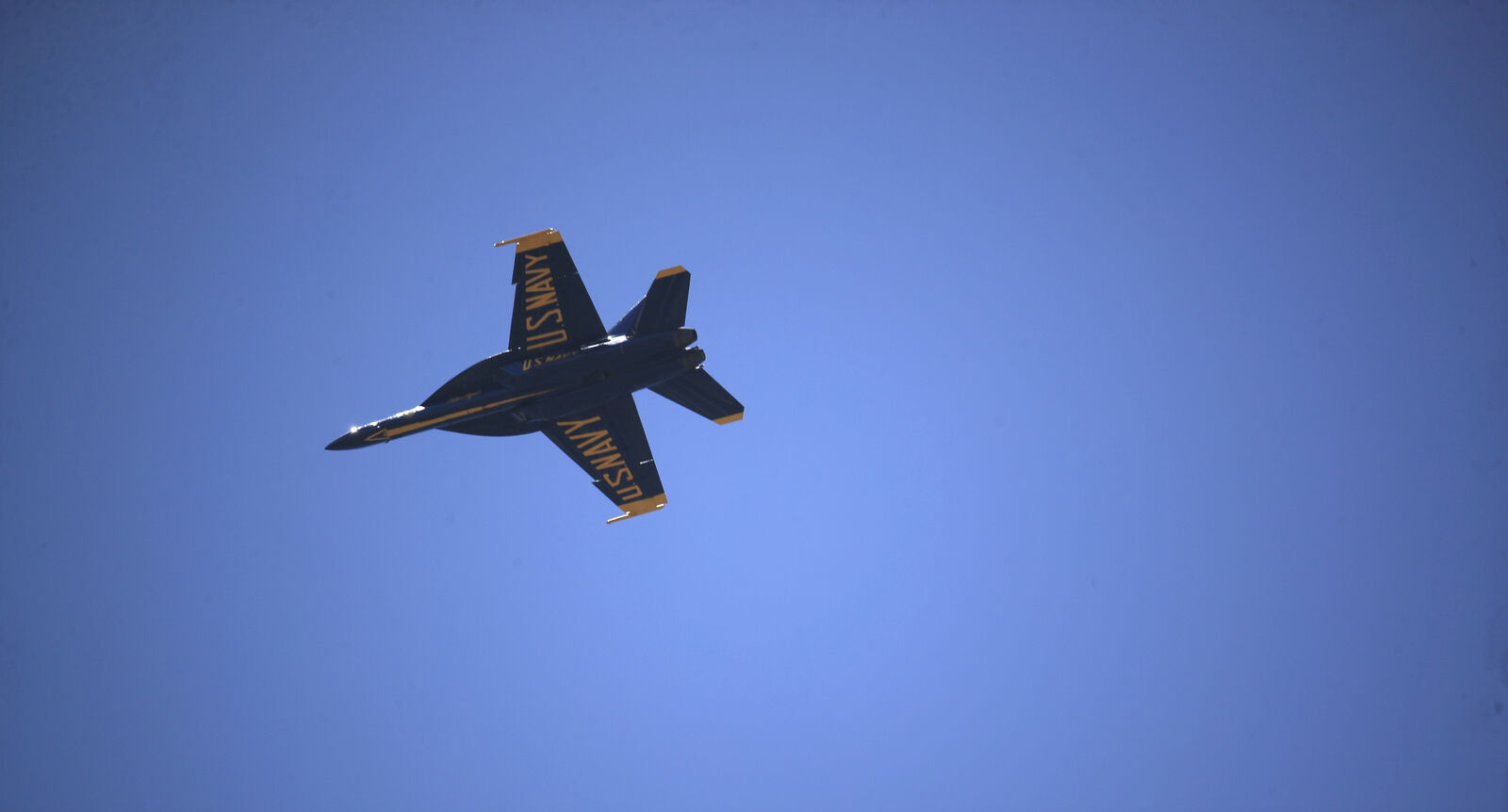 Lone jet
